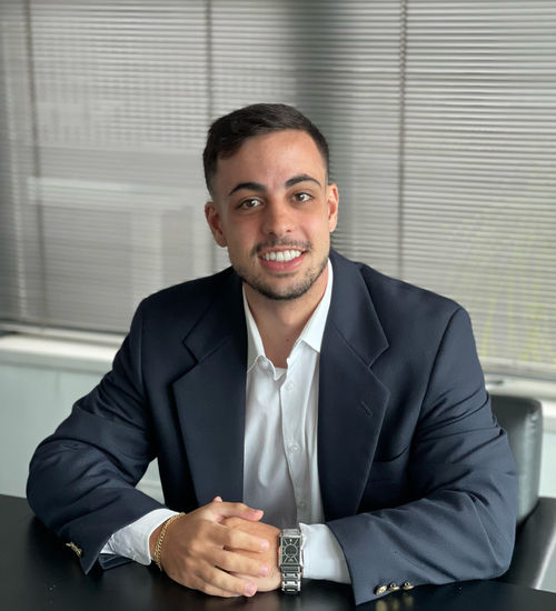 Lucca Palhares, Sócio-fundador